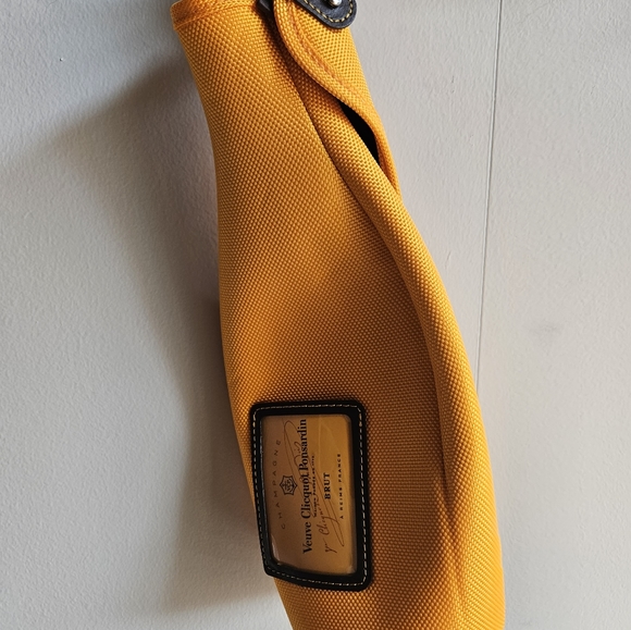 Assorted Wine Bottle Gift Bags - Picture 11 of 15